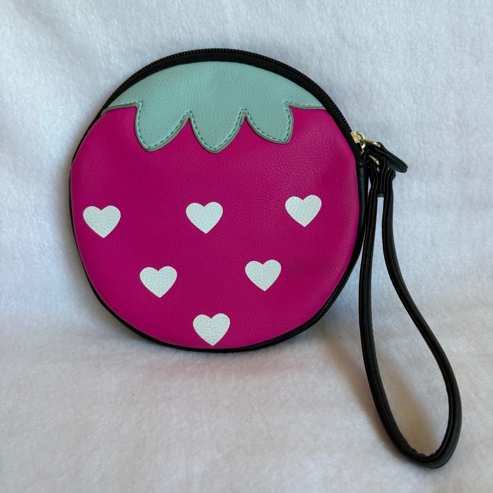 Luv Betsey Johnson Pink Strawberry Heart Round Wristlet Pouch Coin Purse Bag